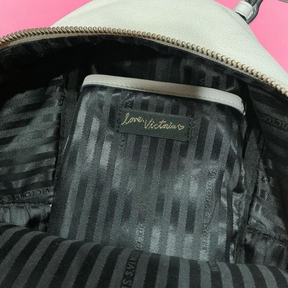 Victoria's Secret White Gold Studs Chain Faux Leather Mini Backpack Nwt Preppy - Picture 4 of 8